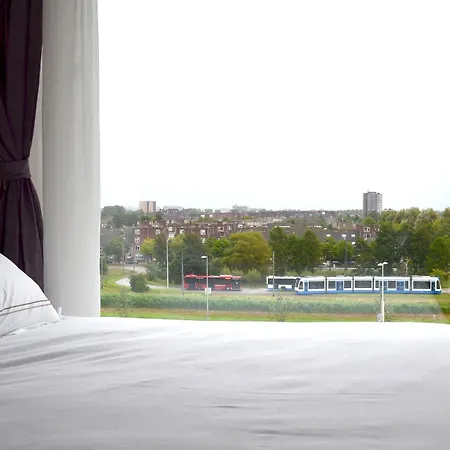 New Century Hotel 3*