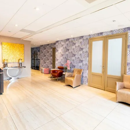 New Century Hotel 3*
