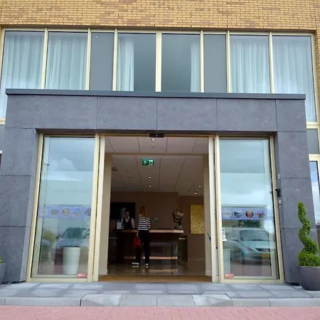 New Century Hotel 3*